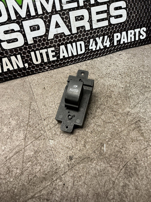 2013 Holden Captiva 5- Right Rear Window Switch- (TAG16583)