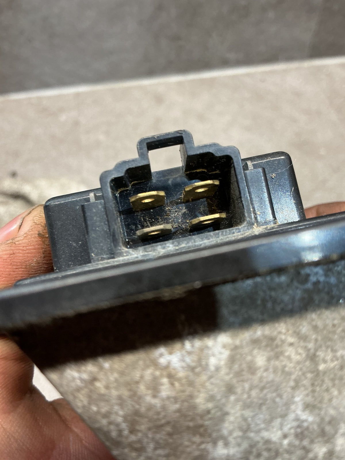 1995-1997 Toyota Land Cruiser J80- Heater Fan Resistor- (TAG15776)