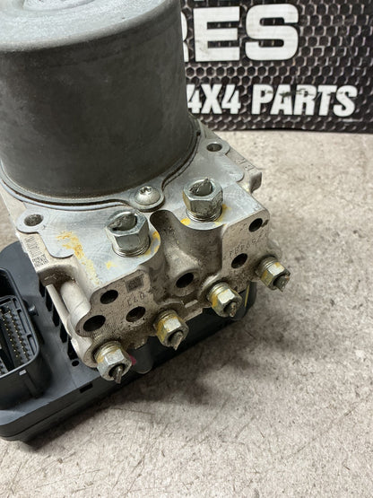2016 Isuzu D-Max- ABS Pump/Modulator- (TAG17085)