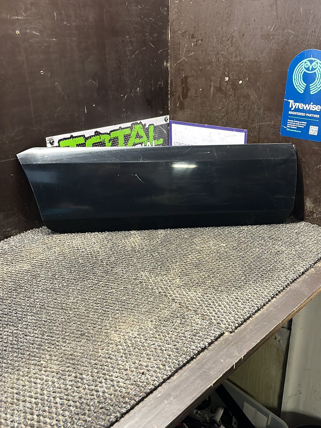 2004 Ford Territory- Right Rear Door Moulding- (TAG8631)
