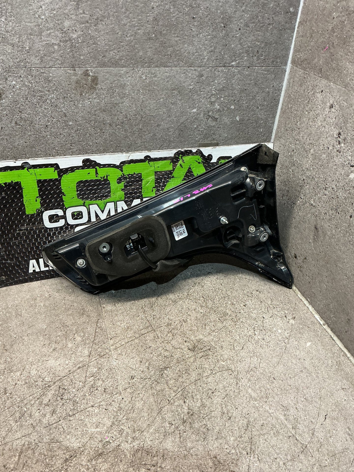 2022-2023 Suzuki S-Cross- Left Tailgate Light- (TAG17268)