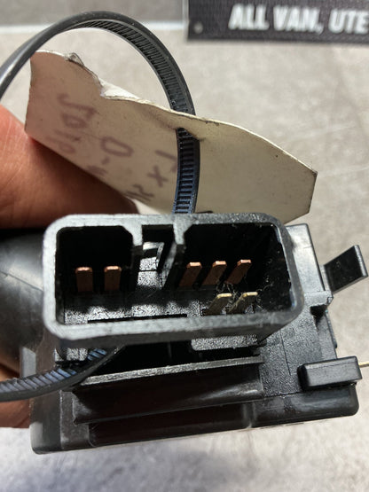 2016 Isuzu D-Max- Wiper Switch- (TAG13568)