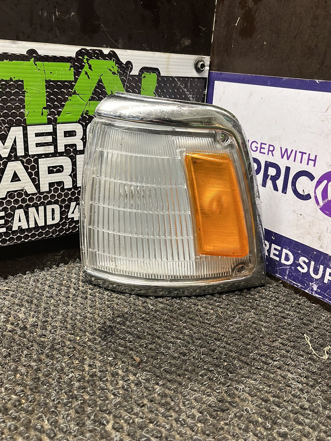 1997 Toyota Hilux LN85- Left Indicator- (TAG8823)