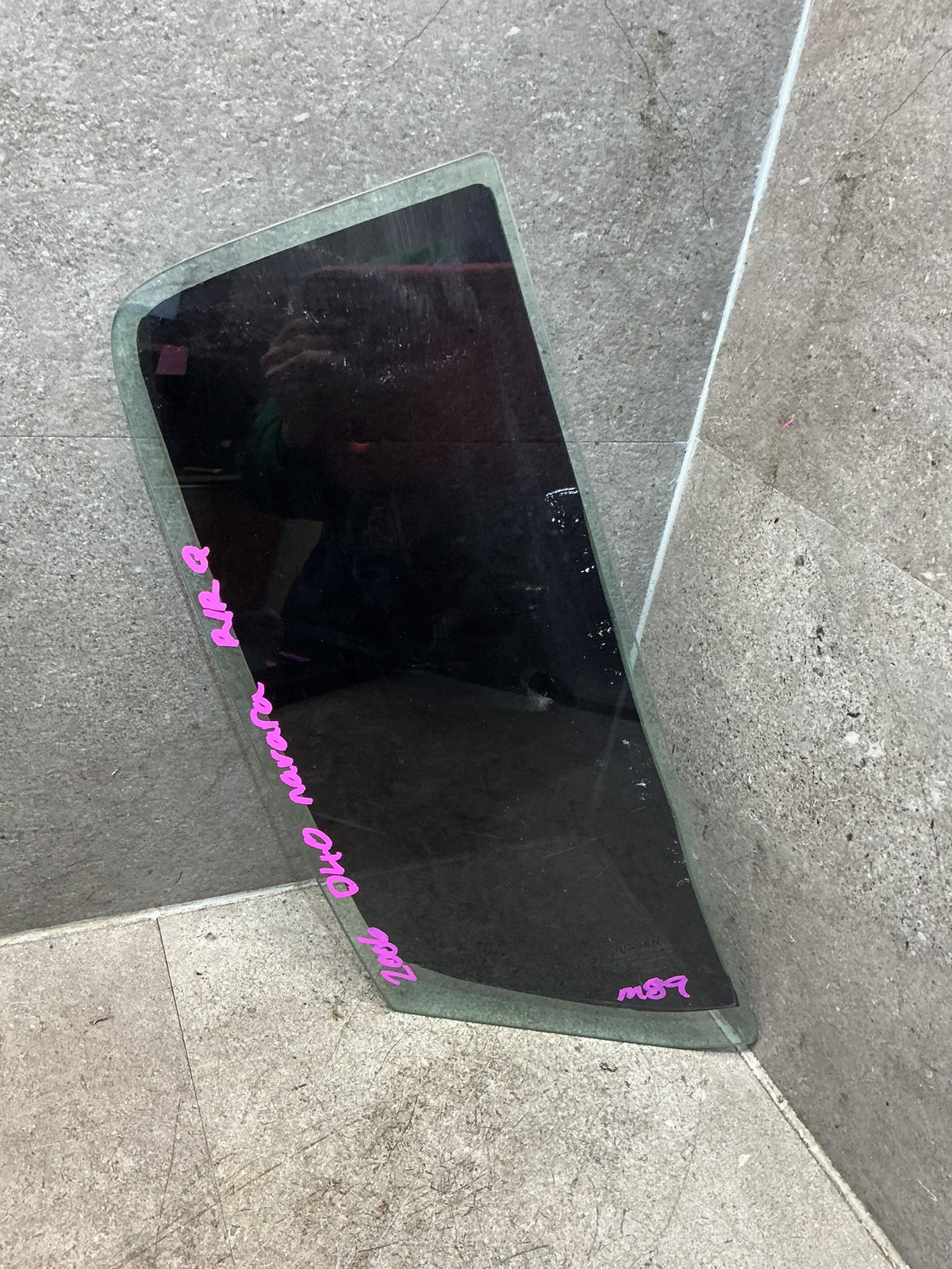 2006 Nissan Navara D40 - Right Rear Quarter Door Glass - (TAG18779)