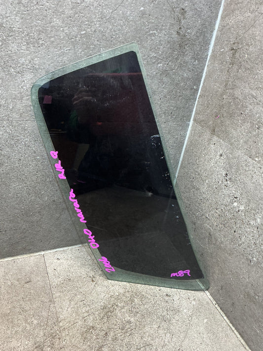 2006 Nissan Navara D40 - Right Rear Quarter Door Glass - (TAG18779)