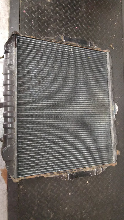 1997-2000 Mitsubishi Pajero II NL- Radiator- (TAG3172)
