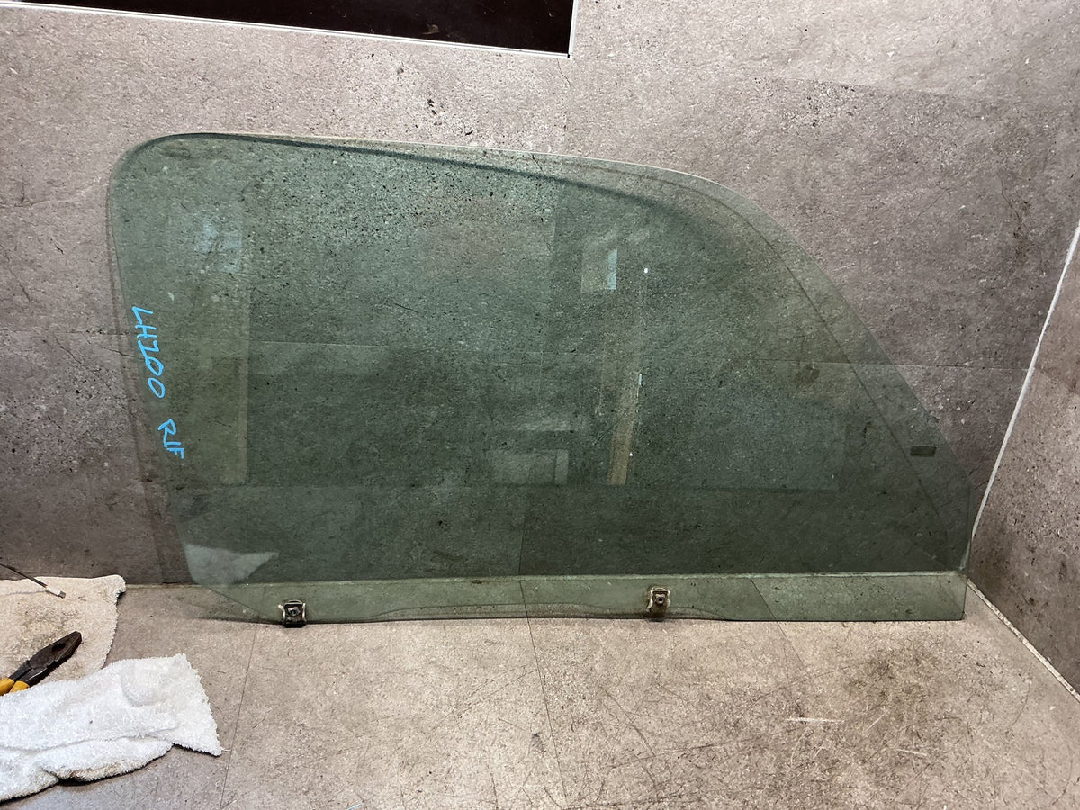 1992-2004 Toyota Hiace H100 LH100 - Right Front Door Glass - (TAG19069)