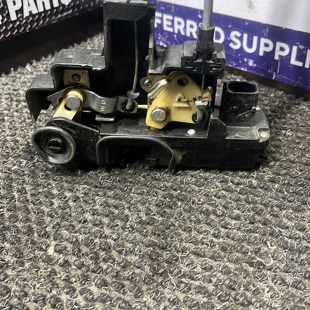 2012 Holden Captiva- Right Rear Door Lock Actuator- (TAG8166) PN: A046818