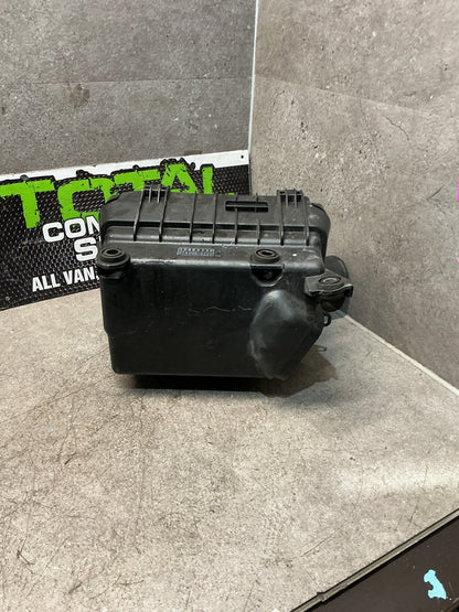 2007 Mitsubishi Outlander- Air Cleaner Assembly EFI Air Box- (TAG16072)