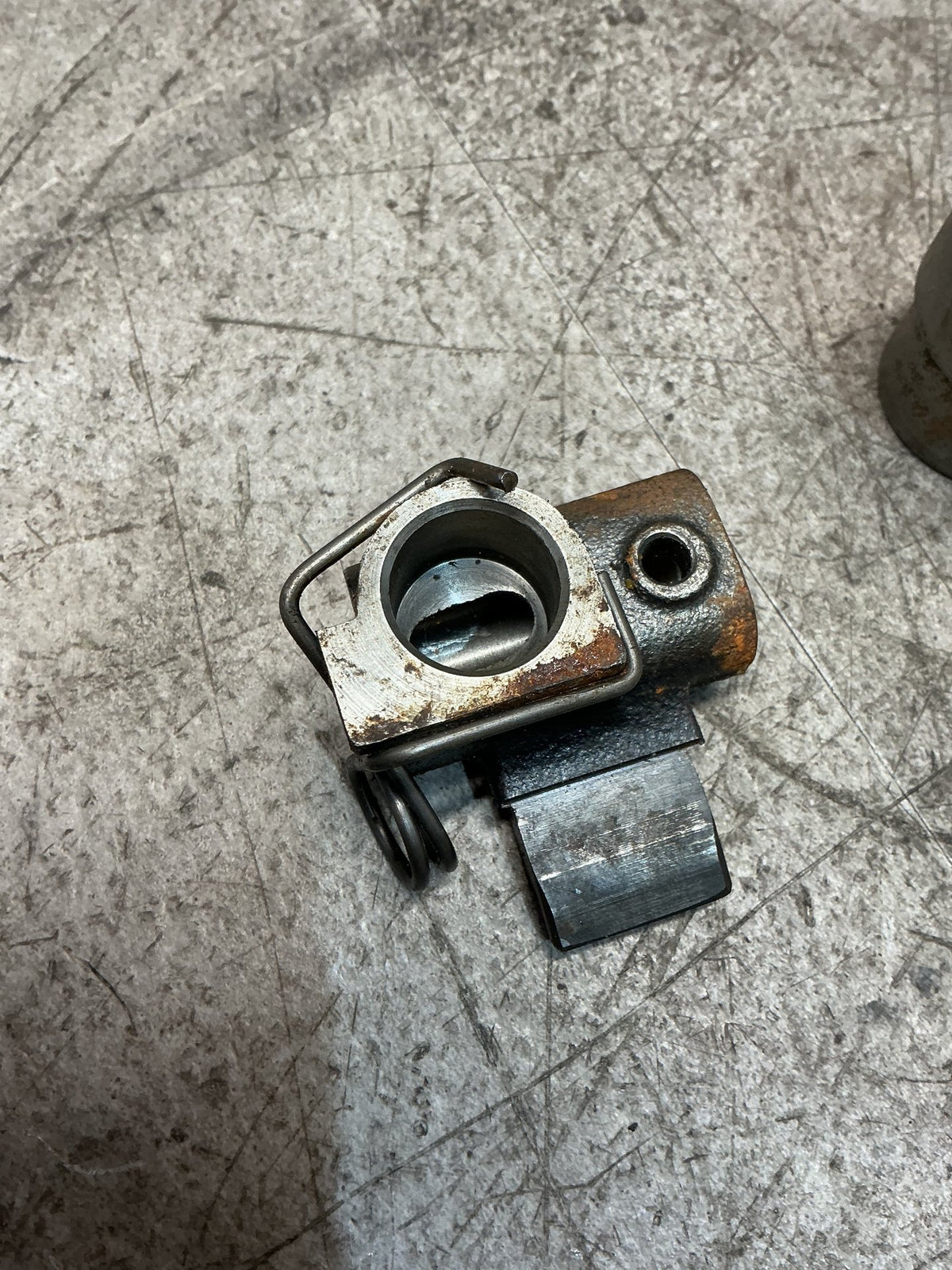 2006 Ford Courier- Transfer Case- (TAG17524)