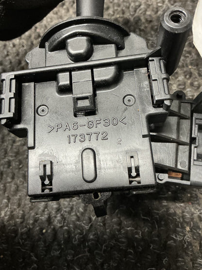 2007 Suzuki SX4 7W140- Indicator Stalk- (TAG10930) PN: 17B943