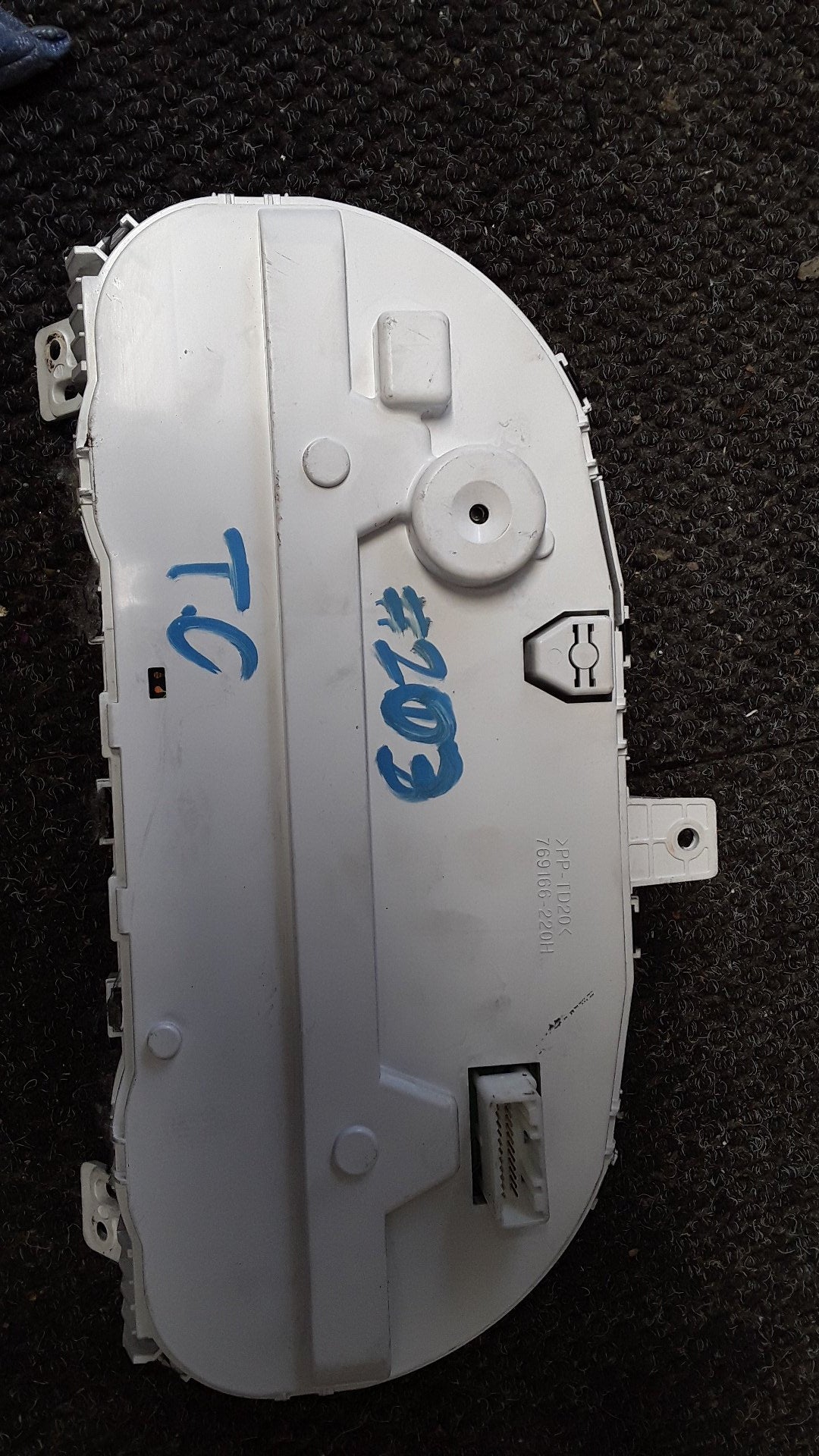 2005-2012 Mitsubishi Outlander II CW*W- Instrument Cluster- (TAG6306)