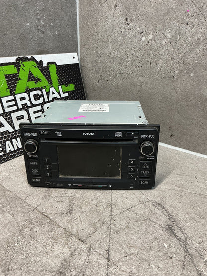 2011 Toyota Highlander U40- Stereo Head Unit- (TAG13271) PN: FT0015A