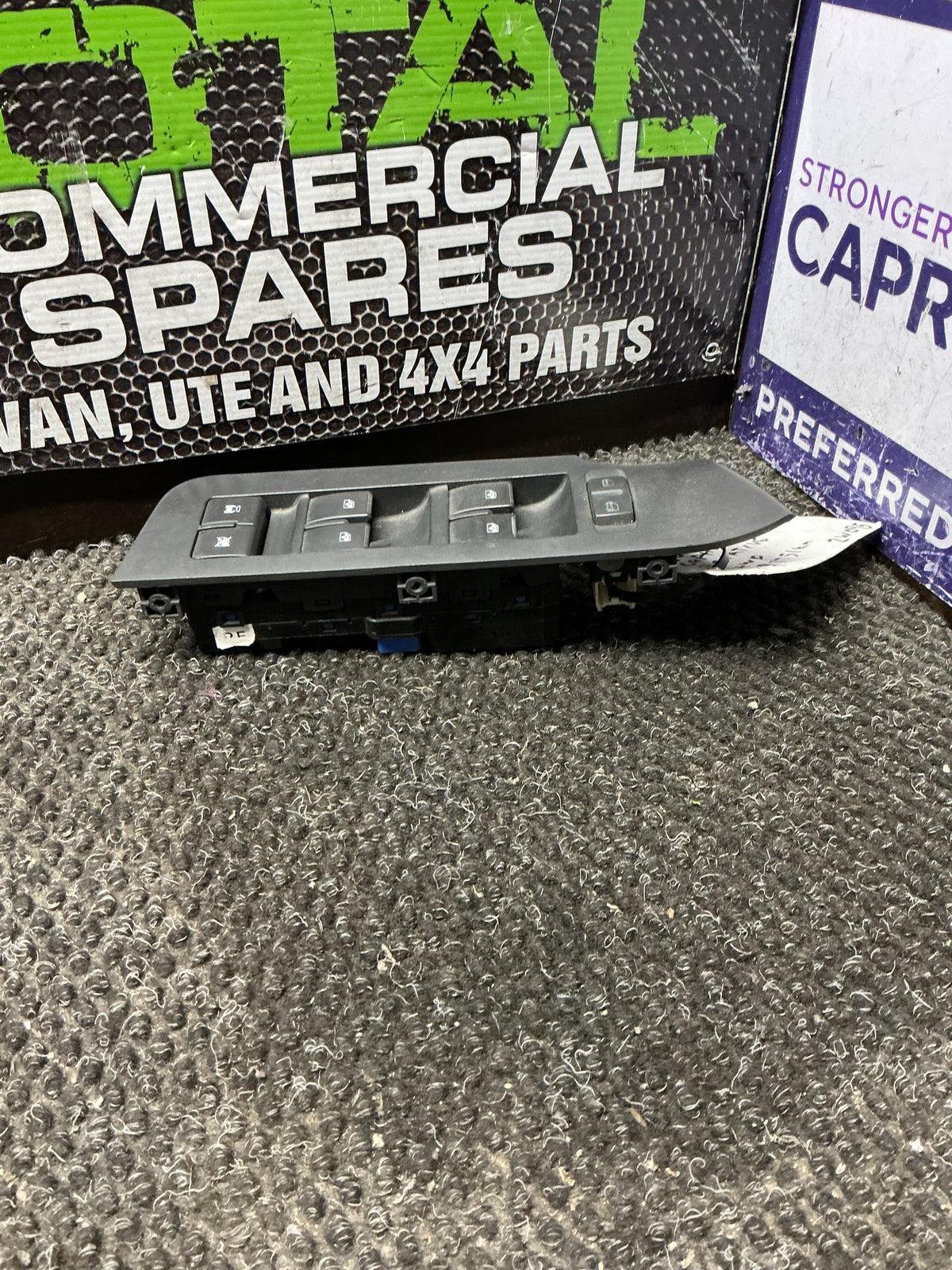 2007 Holden Captiva 7- Master Power Window Switch- (TAG9923)