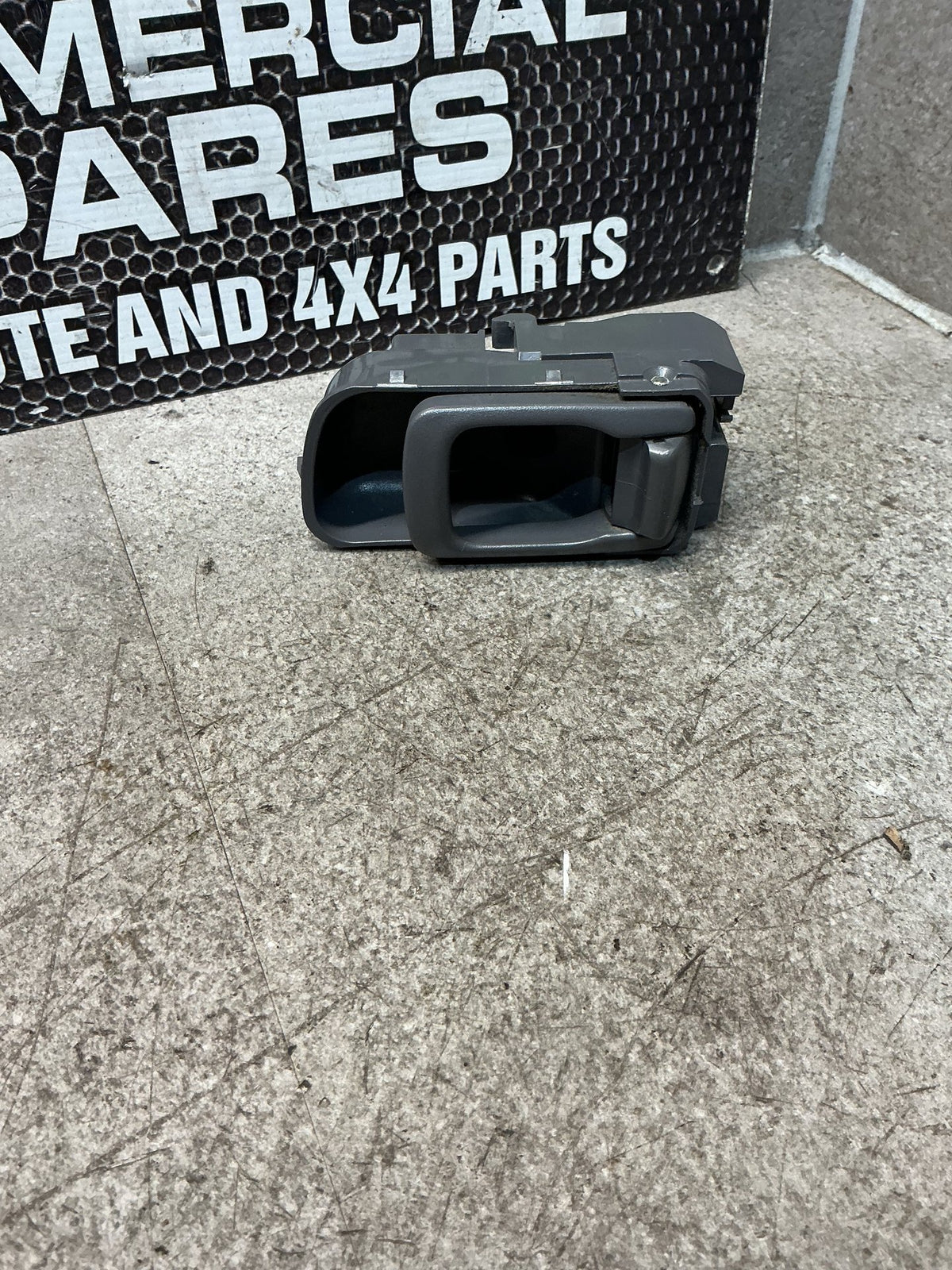 2011 Nissan Navara- Right Rear Door Interior Handle- (TAG16032)