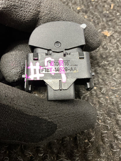 2014-2016 Ford Kuga II TF- Left Front Window Switch- (TAG11642)