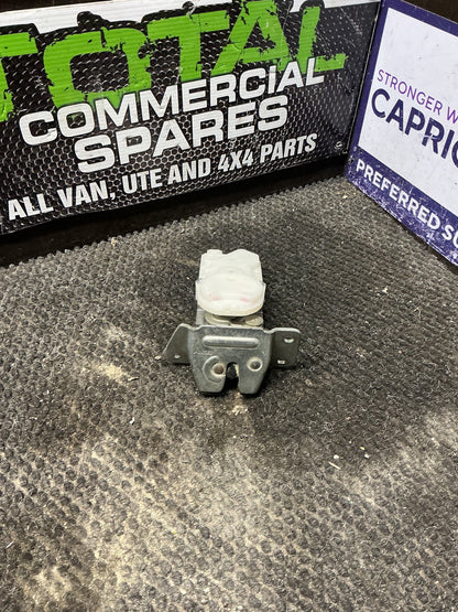 2006 Mitsubishi Outlander- Tailgate Lock Mechanism- (TAG11301)