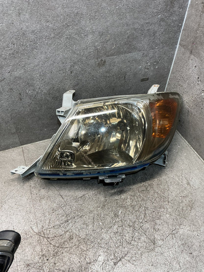 2008 Toyota Hilux KUN - Left Headlight - (TAG18465)