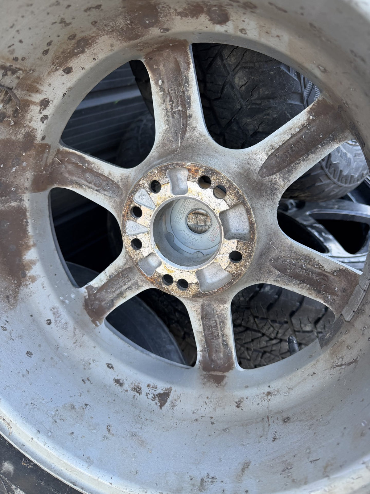 2006 Nissan Stagea- Wheel Set- (TAG17192)