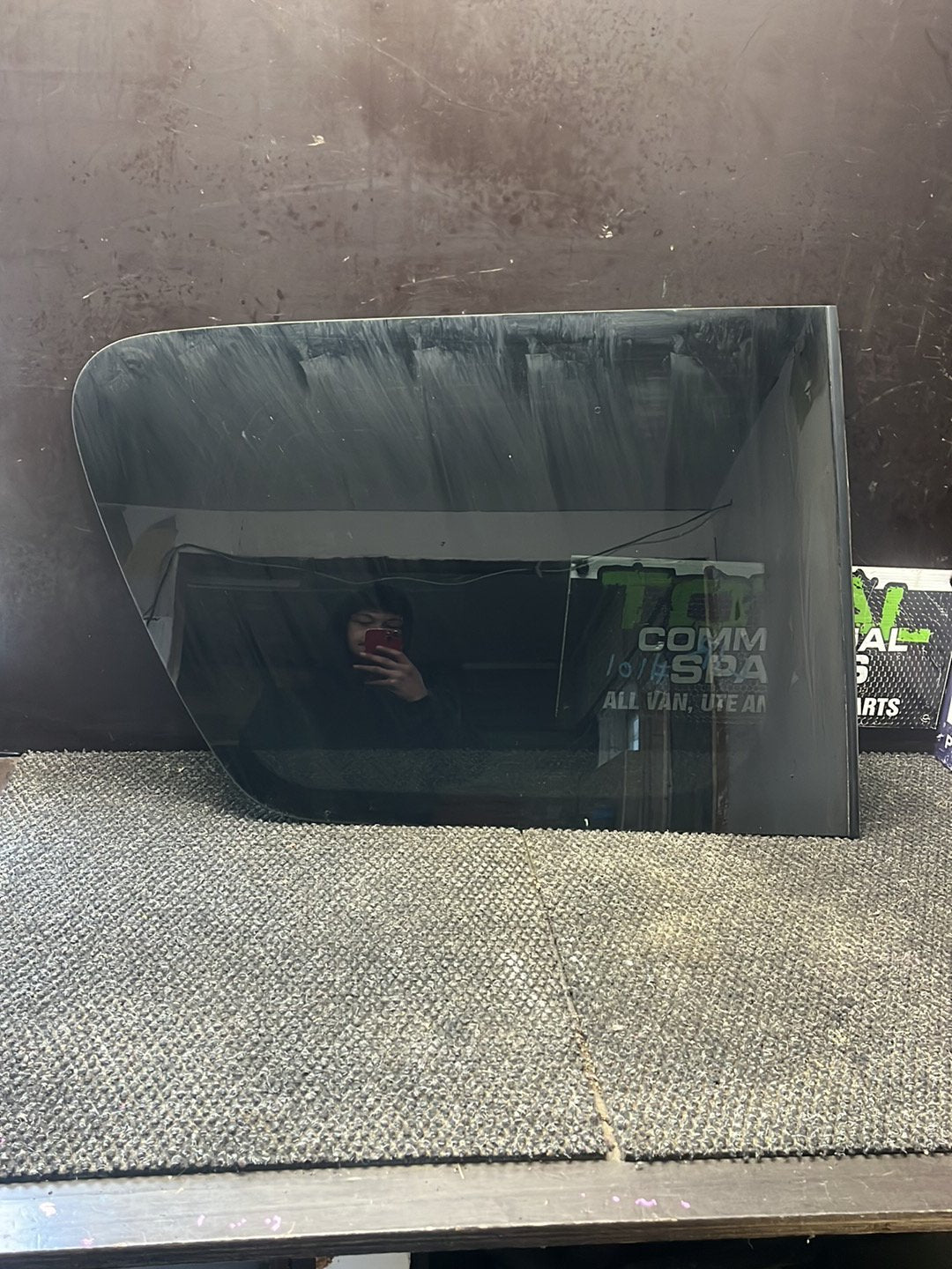 2013-2016 Nissan Serena C26- Right Rear Cargo Glass- (TAG9679)