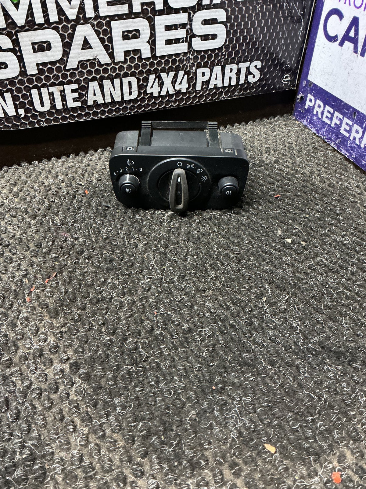 2016 Ford EcoSport BK- Headlight Switch- (TAG10449) PN: CN15 13A024 HB