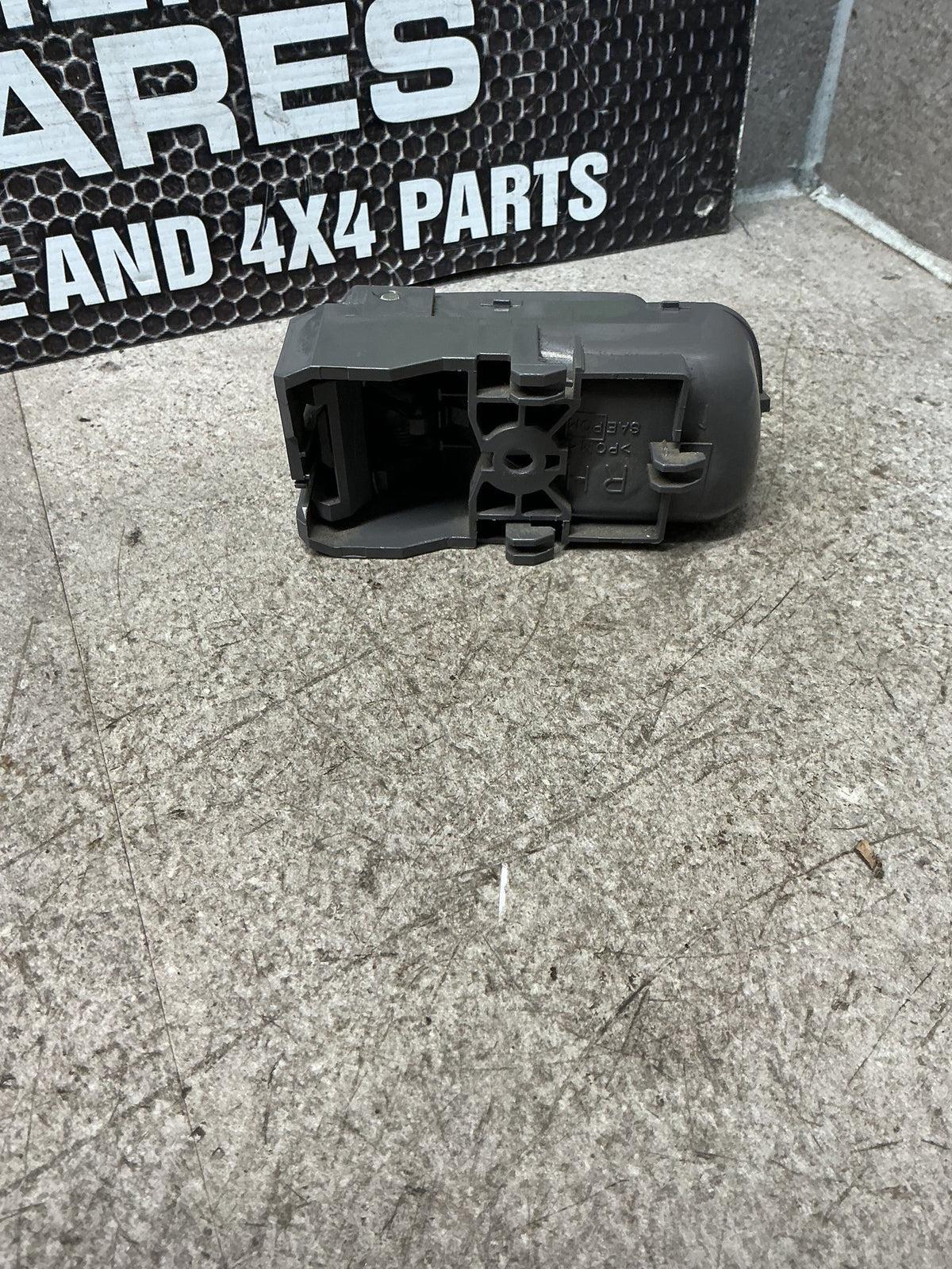 2011 Nissan Navara- Right Rear Door Interior Handle- (TAG16032)