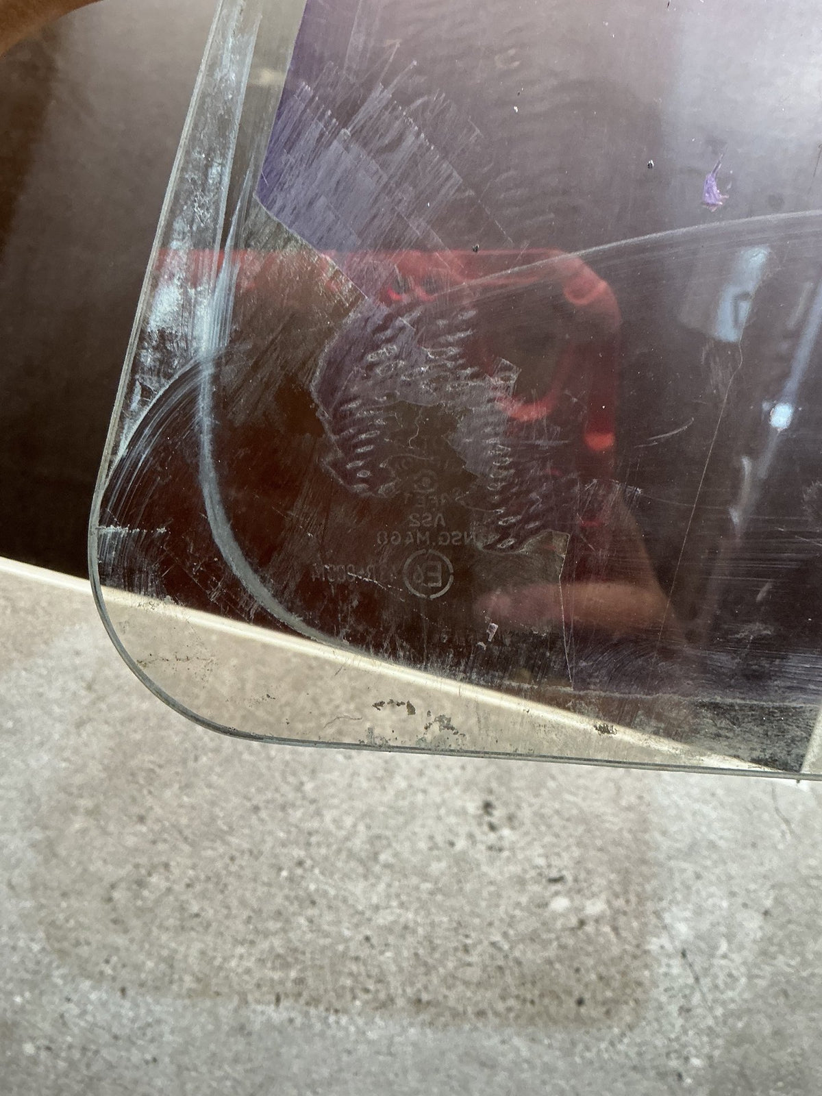 1989 Toyota Hilux Surf VZN130 - Right Rear Quarter Door Glass - (TAG18617)