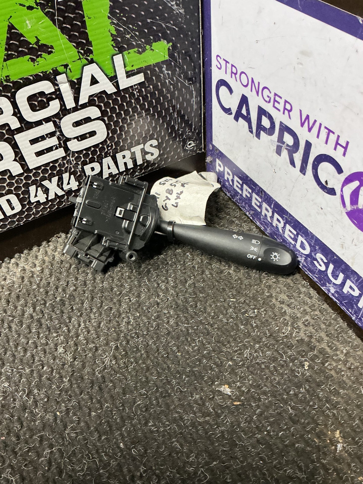 2011 Suzuki SX4 2W052- Indicator Stalk- (TAG10932) PN: 17B943