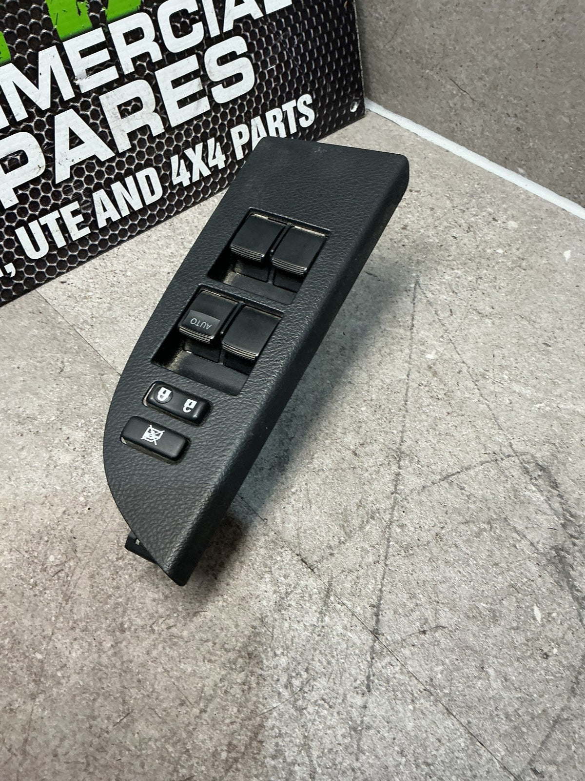 2007-2014 Toyota Highlander U40- Master Power Window Switch- (TAG13269)
