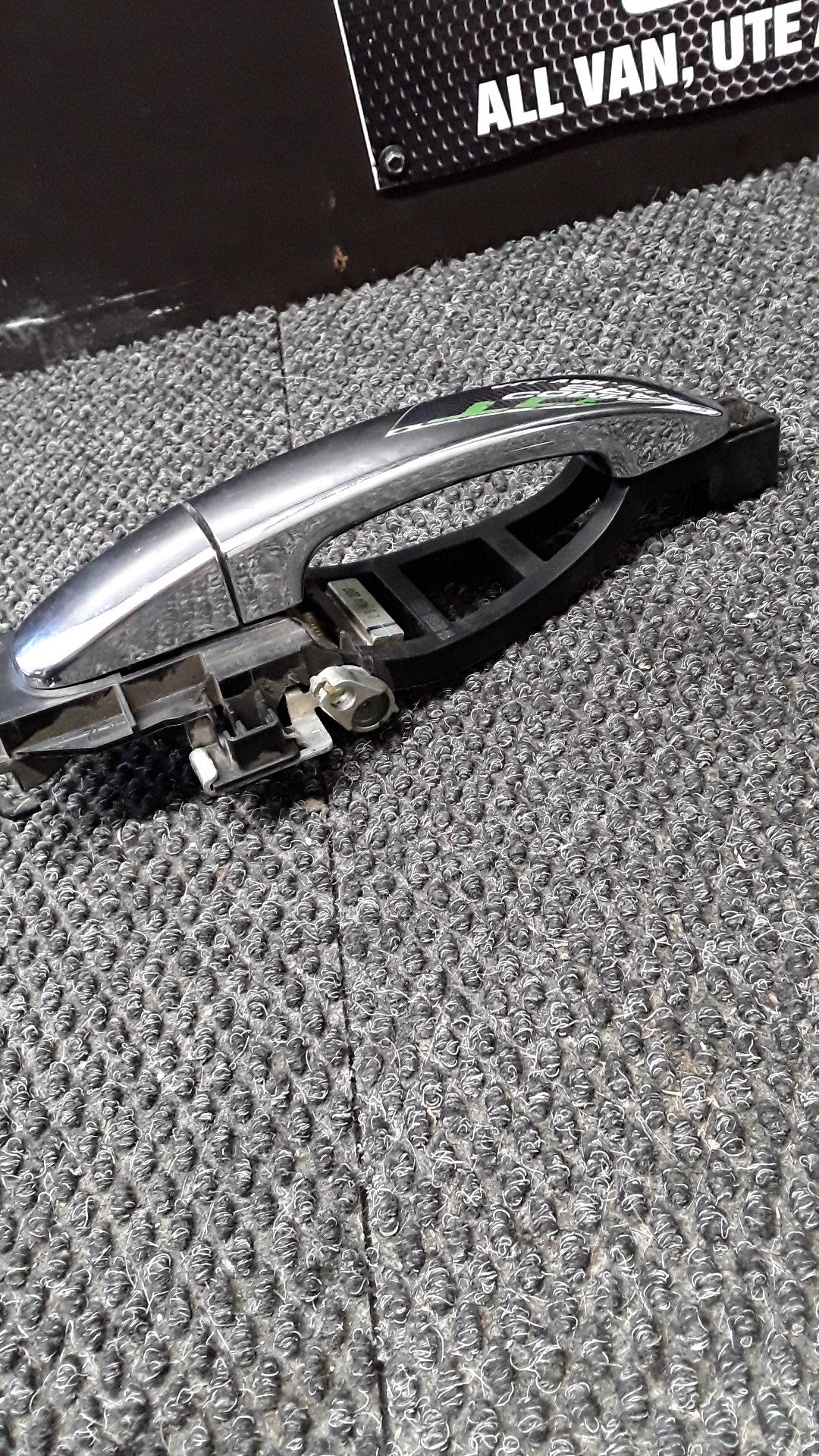 2018 Ford Ranger XLT DOUBLE CAB- Left Front Door Exterior Handle- (TAG5269) PN: EB3B-22487