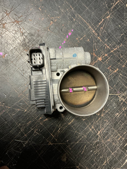 2002 Nissan Elgrand- Throttle Body- (TAG13487)