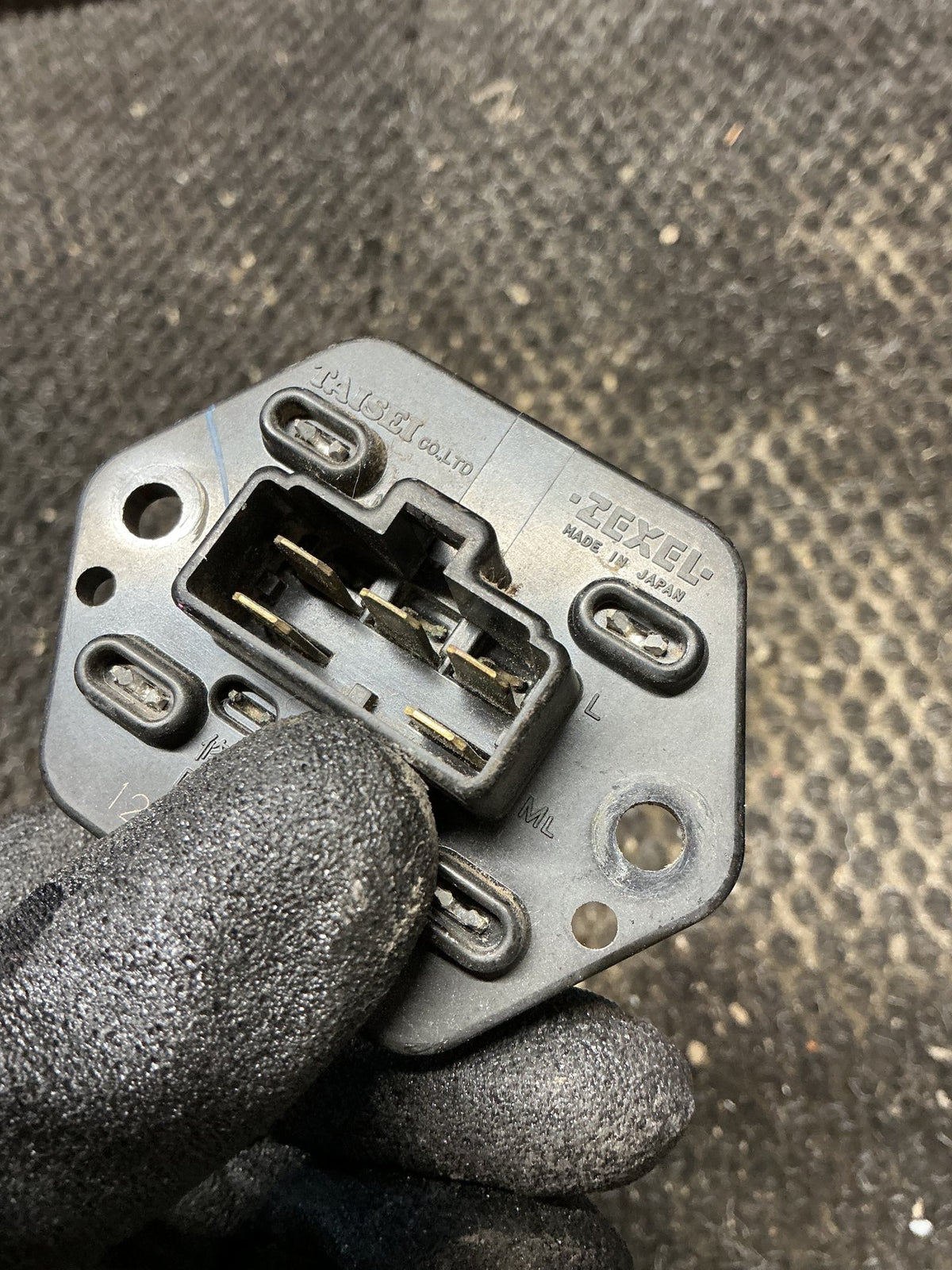 1998-2003 Holden Rodeo TF- Heater Fan Resistor- (TAG11545)