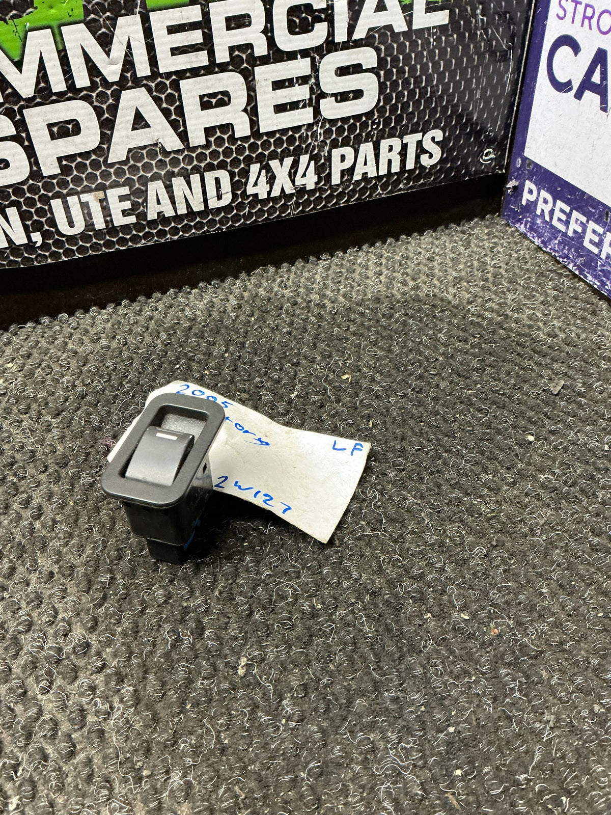 2005 Ford Territory 1W057- Left Front Window Switch- (TAG9952)