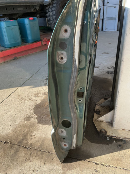 1996-2000 Toyota Land Cruiser J90 - Right Front Door Shell - (TAG18047)