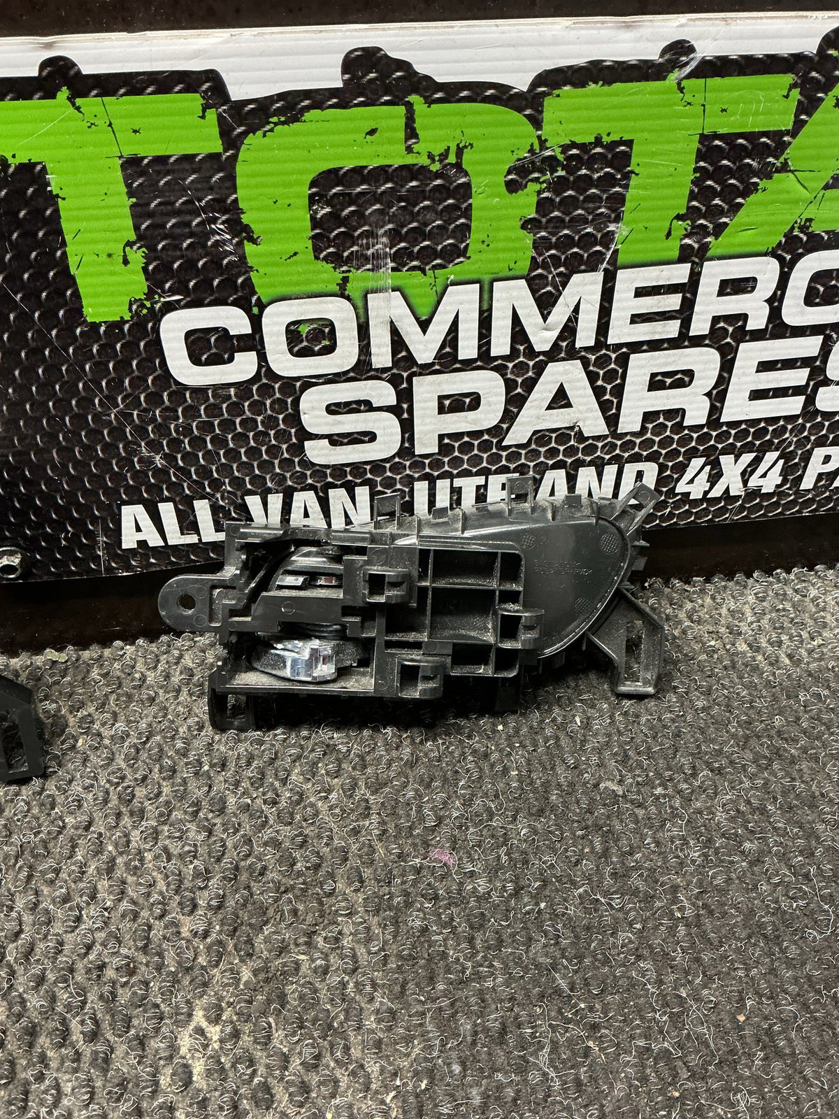 2014 Nissan Serena C26- Right Front Door Interior Handle- (TAG9556)