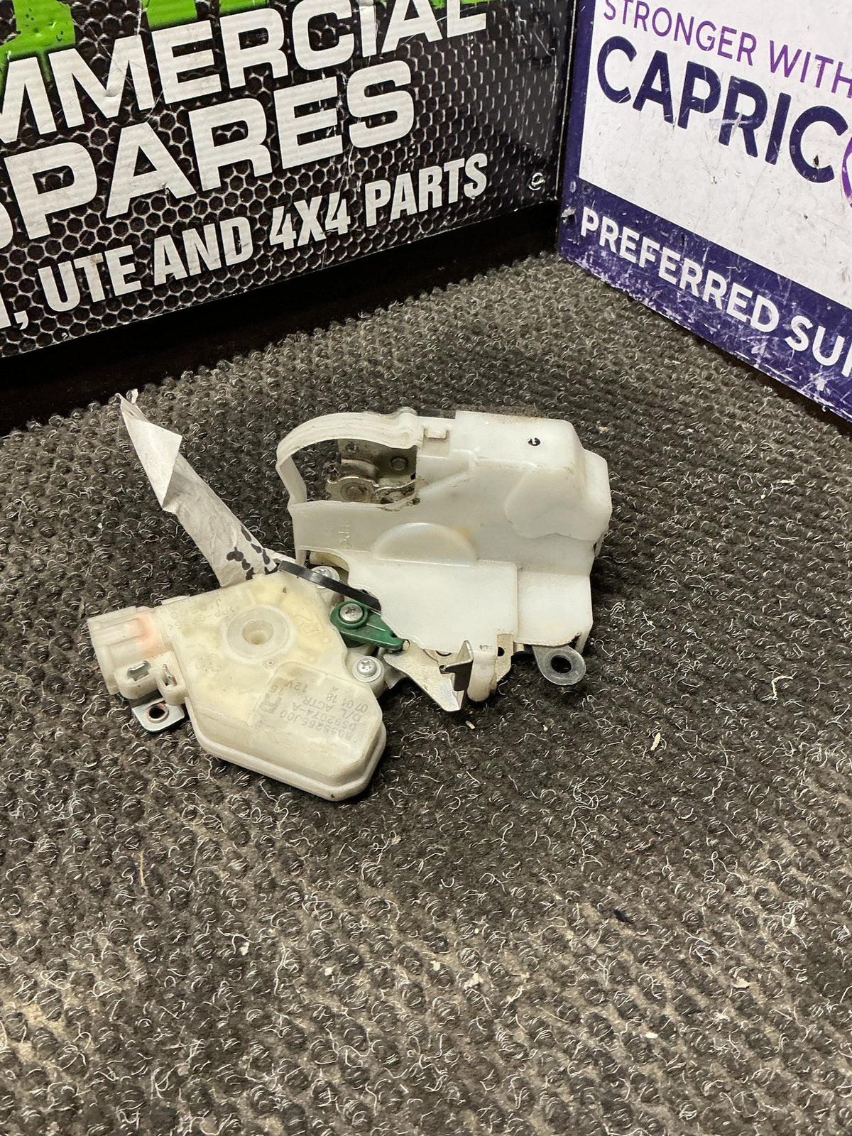 2001 Suzuki Grand Vitara 8W033- Tailgate Lock Actuator- (TAG10648)
