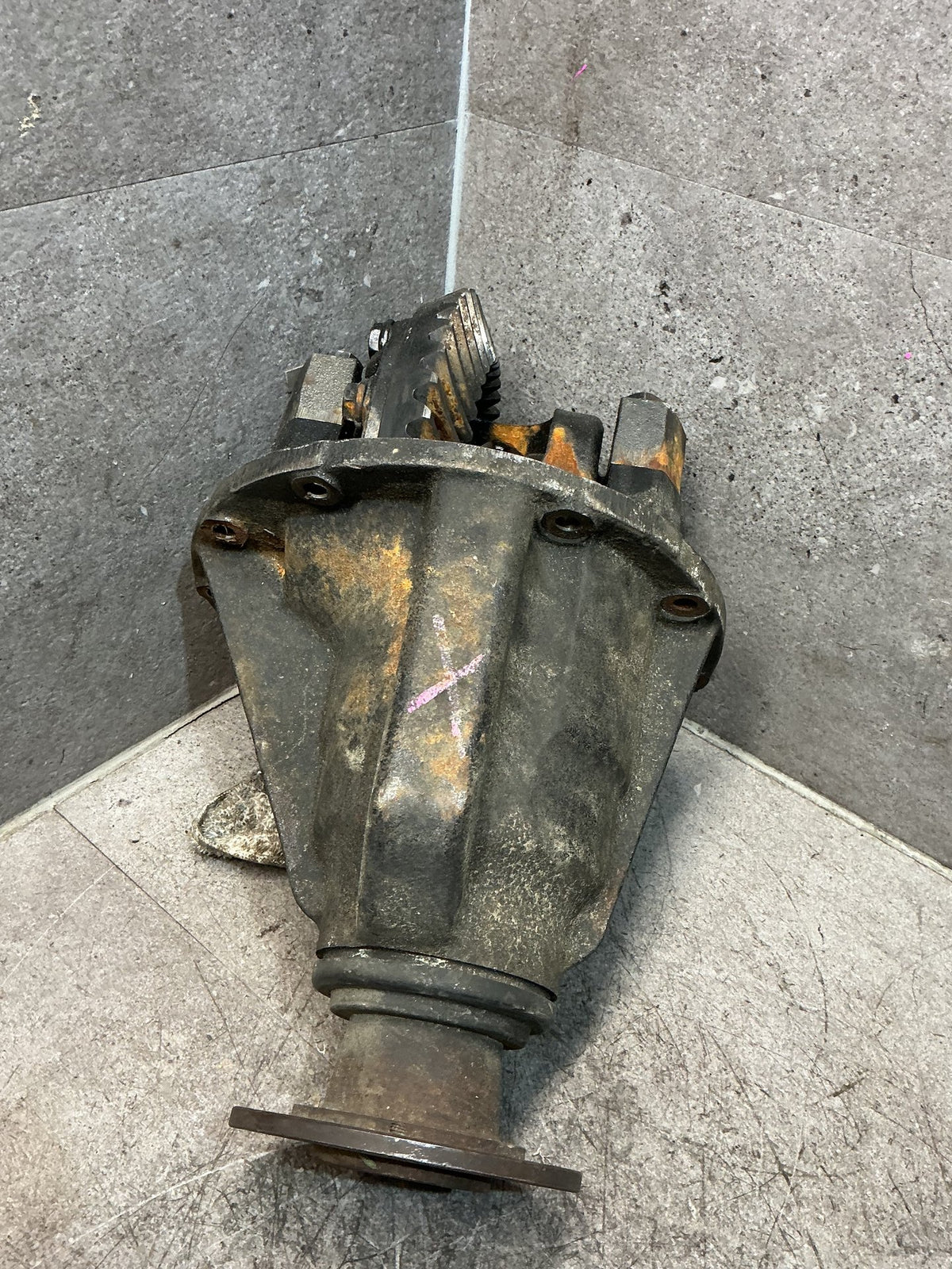 2008 Ford Ranger - Rear Differential Head - (TAG18018)