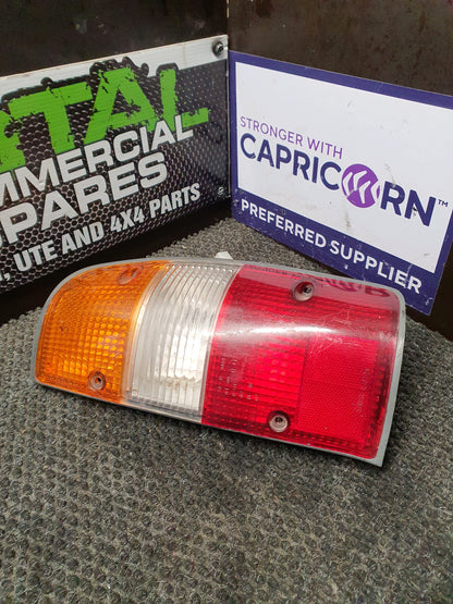 2000 Mazda B2500- Right Taillight- (TAG7401)