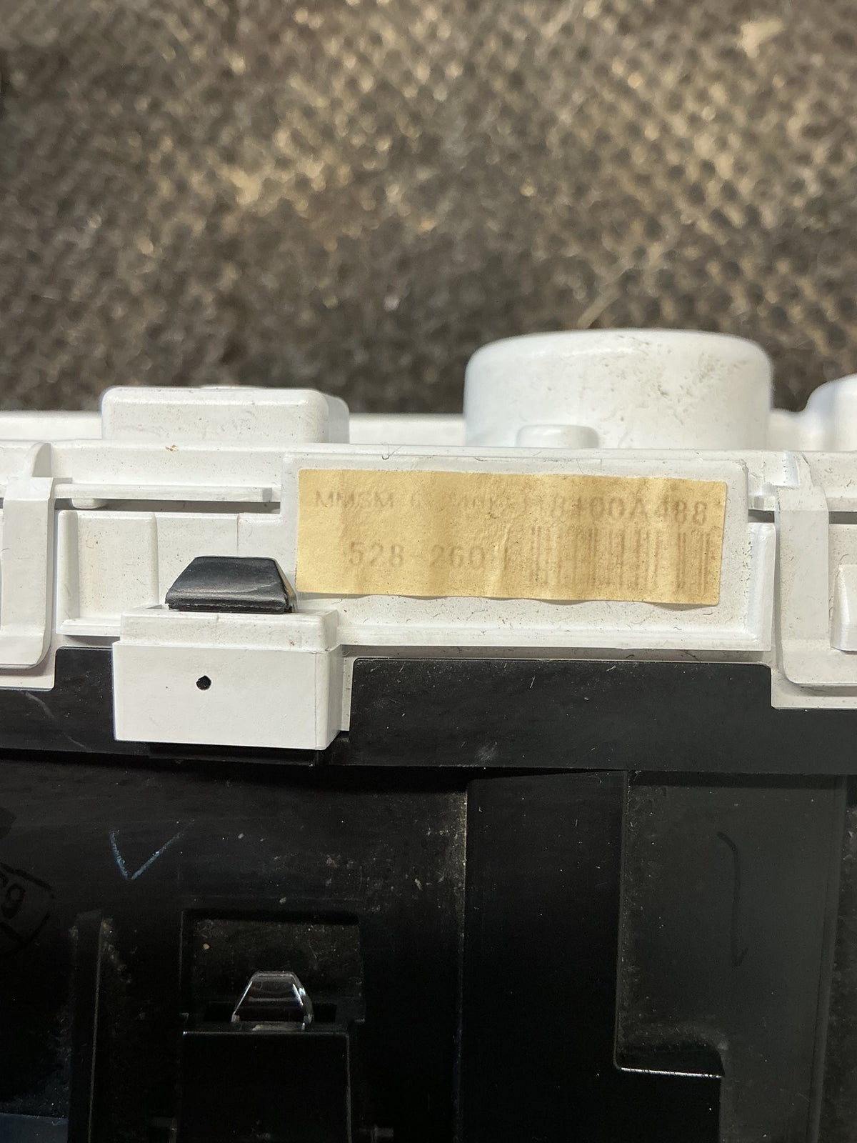 2005-2012 Mitsubishi Outlander II CW*W- Instrument Cluster- (TAG11585)
