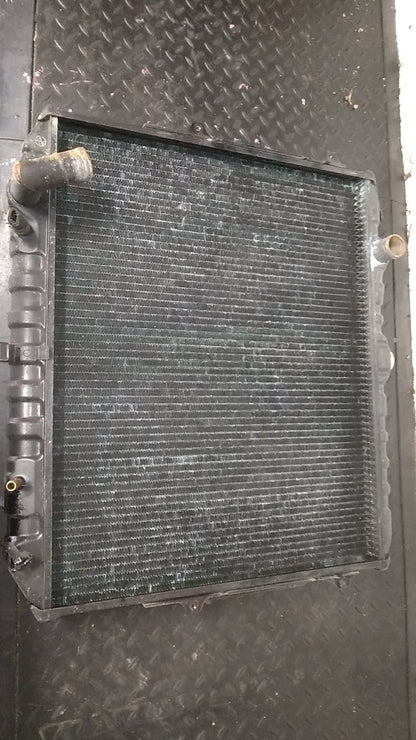 1997-2000 Mitsubishi Pajero II NL- Radiator- (TAG3172)