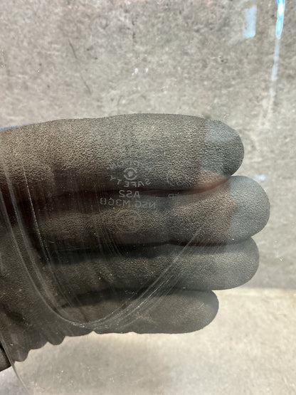 1994 Toyota Hilux Surf KZN130 - Right Front Door Glass - (TAG18999)