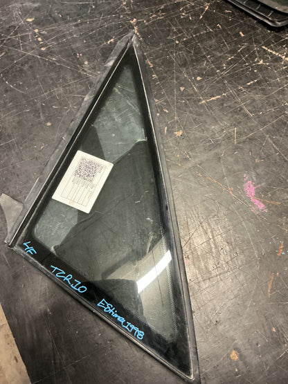 1998 Toyota Estima TCR10 - Left Front Quarter Door Glass - (TAG18632)