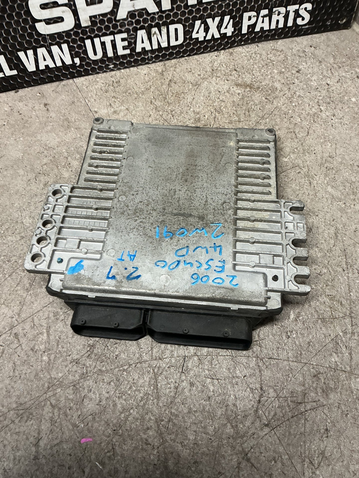 2006 Suzuki Escudo- ECU- (TAG16954)