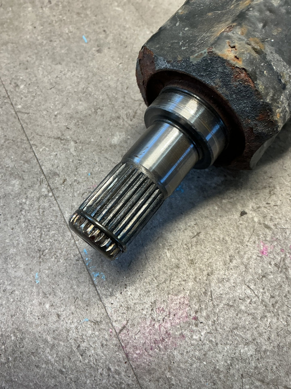 2010 Hyundai Tucson- Right Front Drive Axle- (TAG14552)