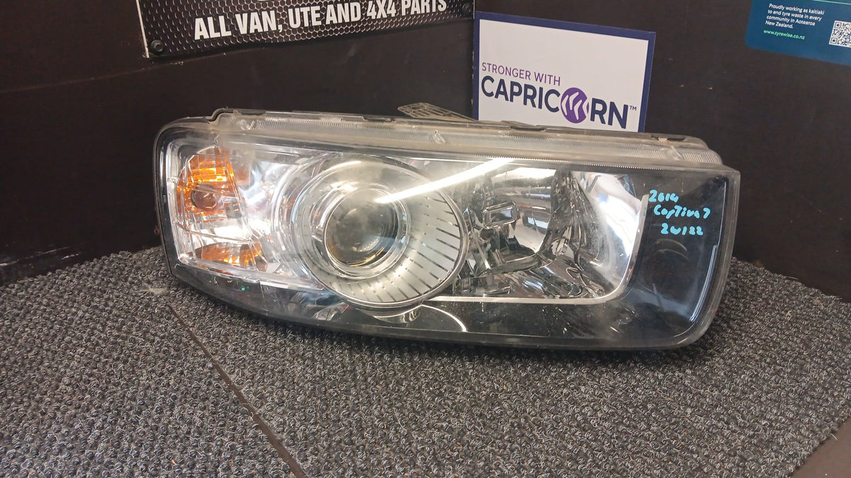 2014 Captiva 7 LT 2WD 2.4 AT- Right Headlight- (TAG5168)