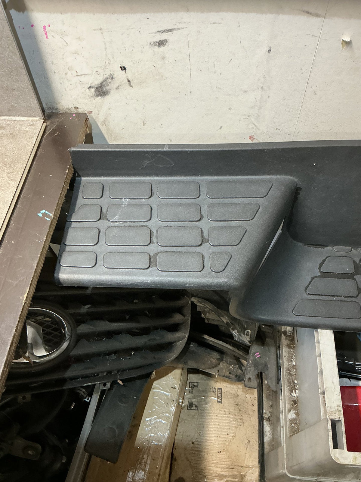 2013-2021 Foton Tunland - Rear Bumper Step Plate - (TAG17900)
