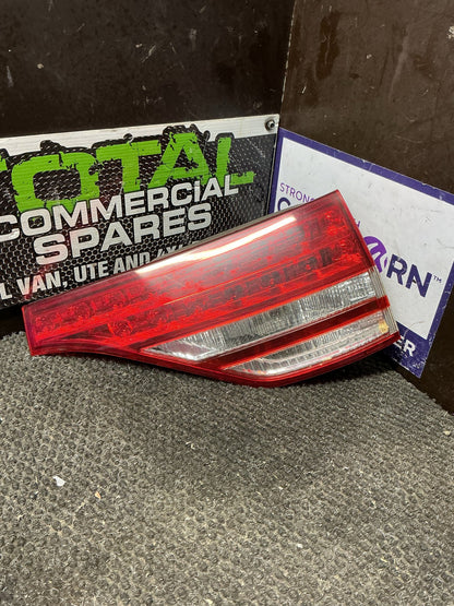 2006-2020 Toyota Previa R50- Right Taillight- (TAG9867)