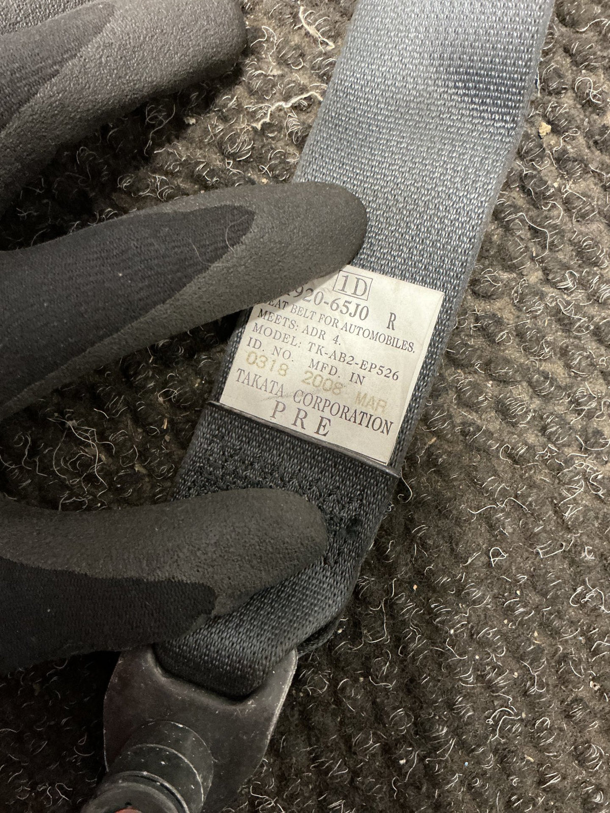 2006 Suzuki Vitara 1W047- Right Front Seat Belt- (TAG10706)