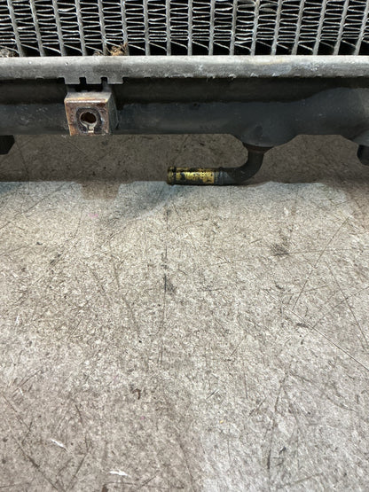 2002 Mitsubishi Pajero- Radiator- (TAG16792)