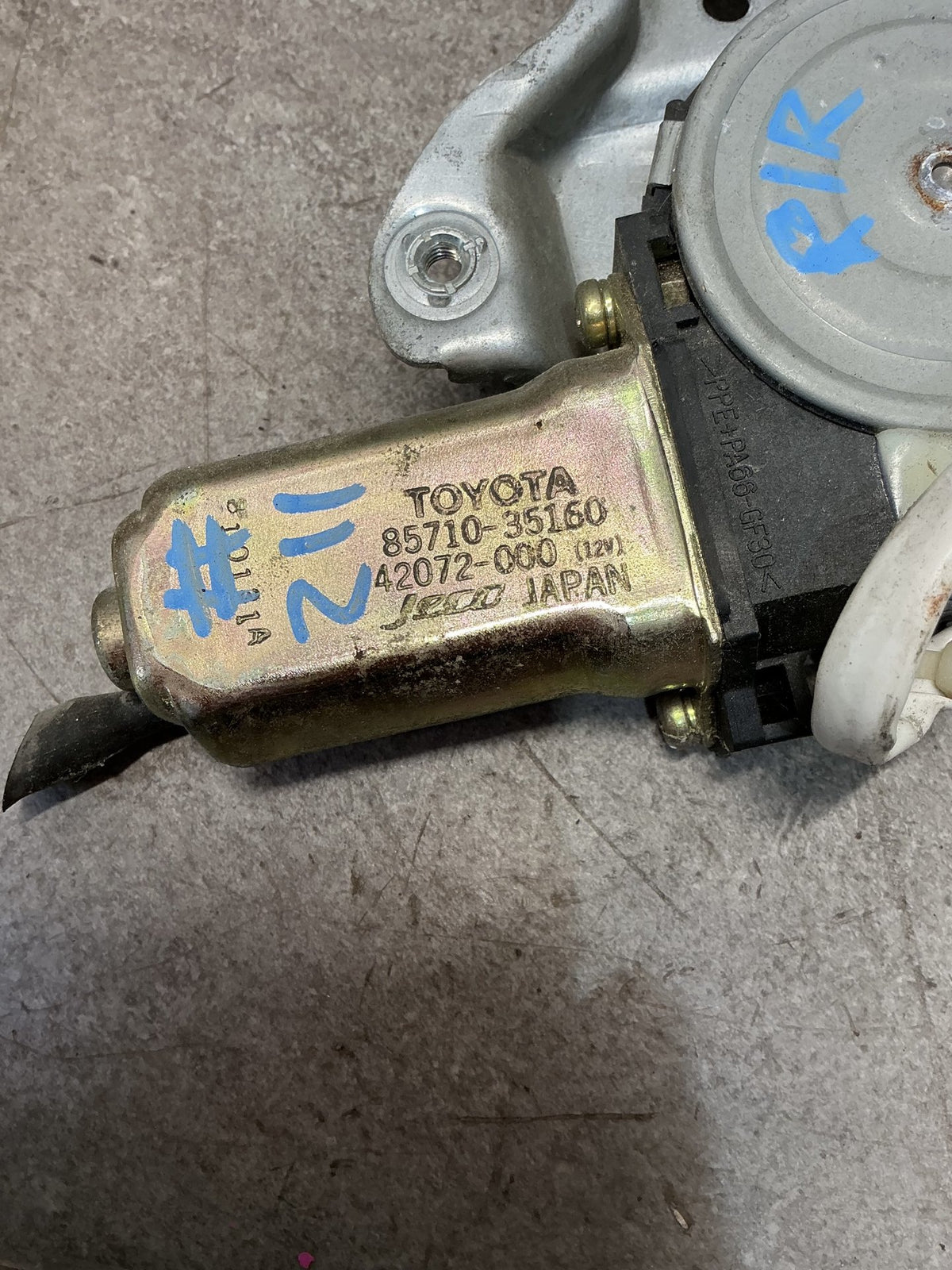 1995-2002 Toyota Hilux III N180- Right Rear Window Regulator/Motor- (TAG12780)